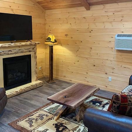 Briarwood Cabin By Amish Country Lodging Берлин Экстерьер фото